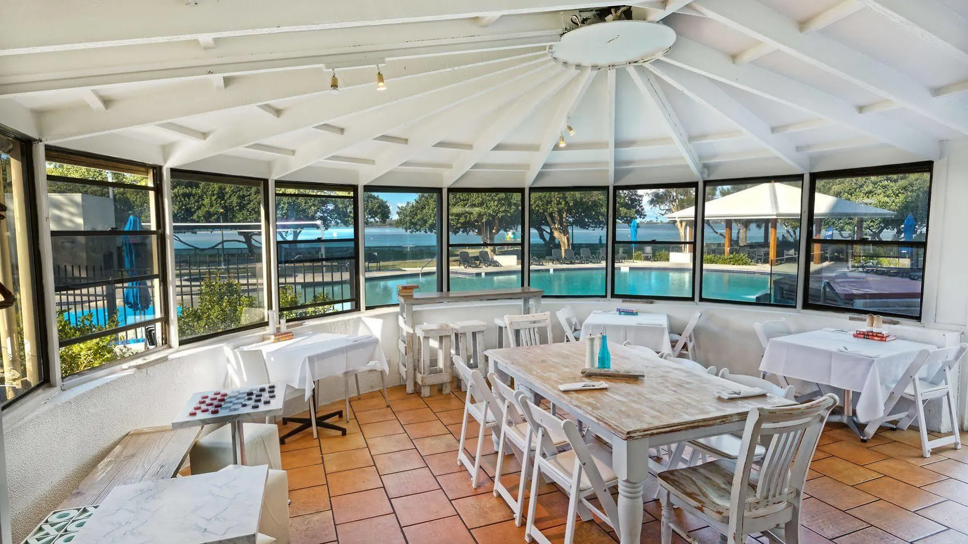 Gemini Resort Caloundra 4*,