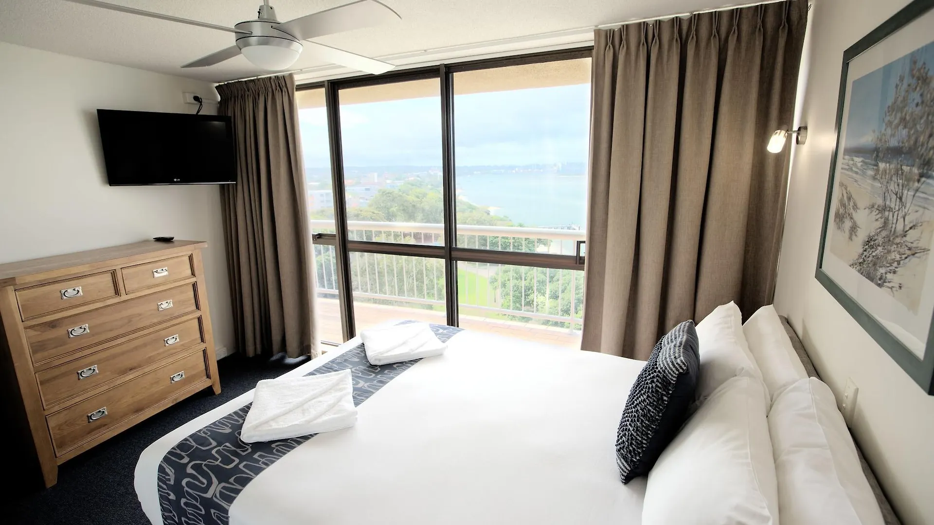 ****  Gemini Resort Καλούντρα Αυστραλία